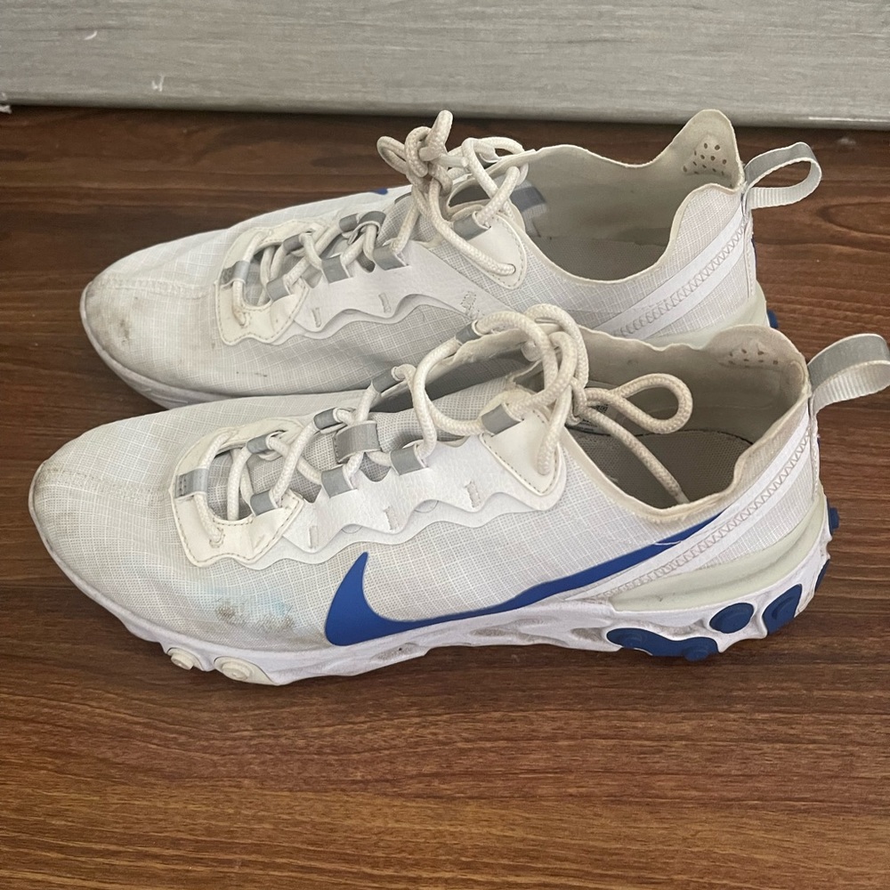 Mens used Nikes size 9.5